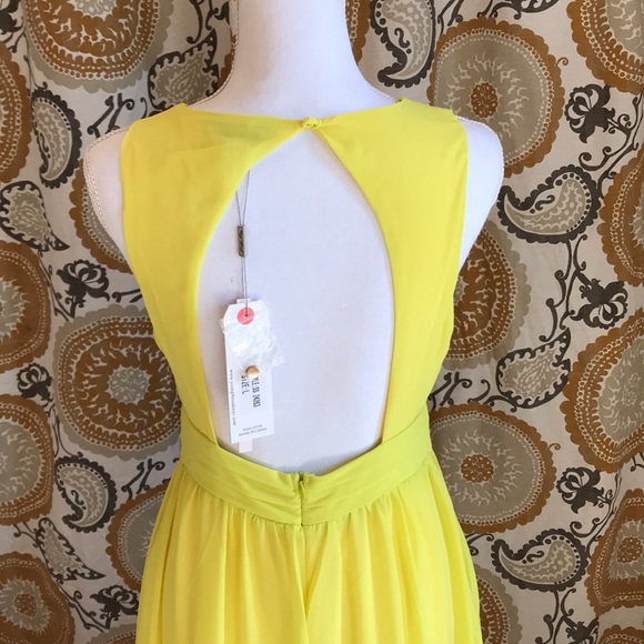 Yellow dress - Picture 4 of 8